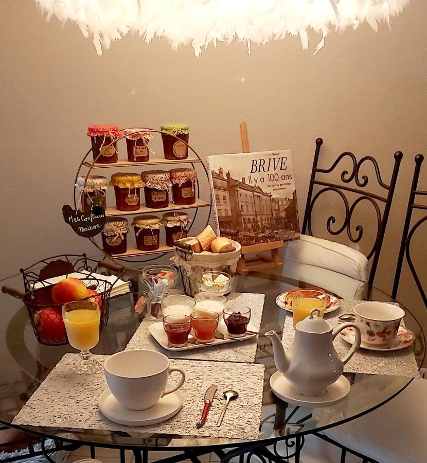 Chambre Climatisee Au Coeur De Brive Avec Televiseur Connecte Wifi Netflix Екстер'єр фото